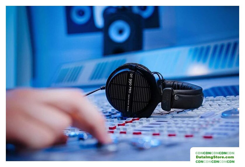 Наушники Beyerdynamic DT 990 Pro Limited Edition 80 Ohm - Изображение №4 — buytech